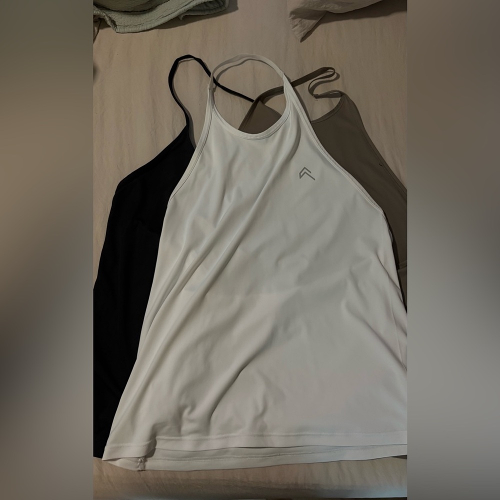 Oner Active Go To Strappy Loose Vest - Selling all three together.
Size Small